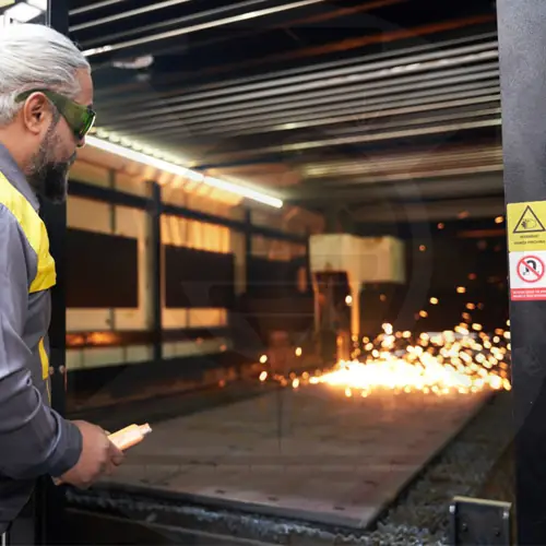 برش لیزر استیل